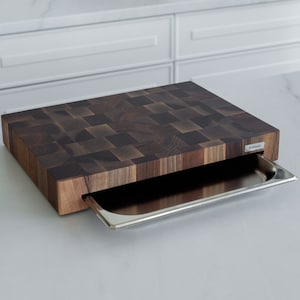 American Walnut cutting board|End grain cutting board|Cutting board with tray|End board with container|Board with gastronorm containers