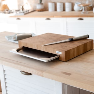 Personalized oak cutting board with tray| Wooden cutting board| Custom cutting board| New home gift|Recipe board|End grain cutting board