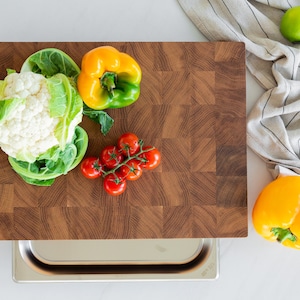 Oak End Grain Cutting Board, Custom Cutting Board, Personalized Cutting Board,Oak board with container,Extra Large Size,Free Personalization
