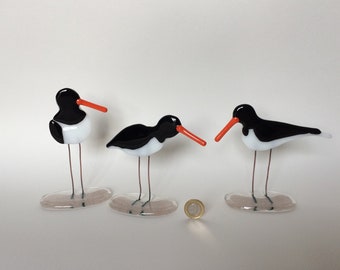 Fused glass standing Oystercatcher bird; Fused glass standing bird; handcrafted glass Oystercatcher bird; Glass gift idea