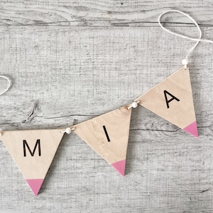 Personalized wooden garland - Unique decoration for your child&#39;s room - Name banner - Gift idea for birth or baptism