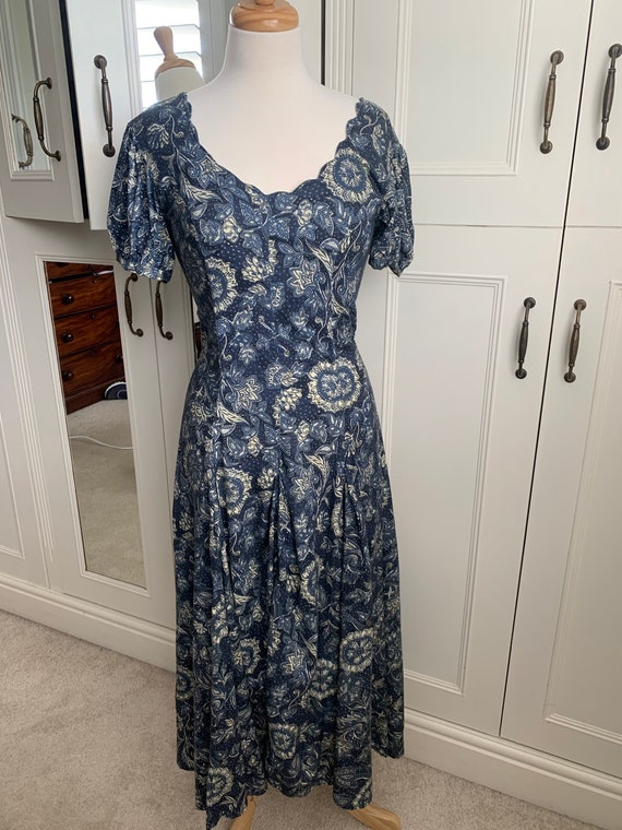 Vintage 1980s Phool blue grey floral short sleeve