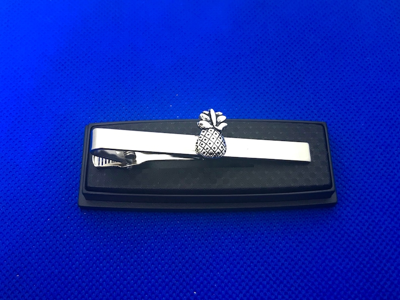 Pineapple Tie Bar Charm Tie Clip NEW