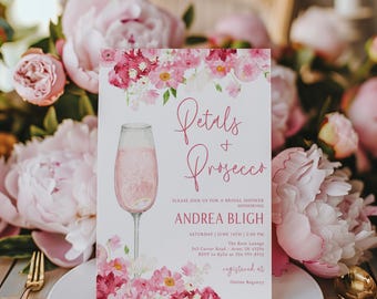 Könnte beinhalten: Eine rosafarbene und weiße florale Einladung zu einer Bridal Shower mit einem Glas rosa Prosecco. Die Einladung lautet "Blüten & Prosecco" und enthält den Text "Bitte feiern Sie mit uns eine Bridal Shower zu Ehren von Andrea Bligh".