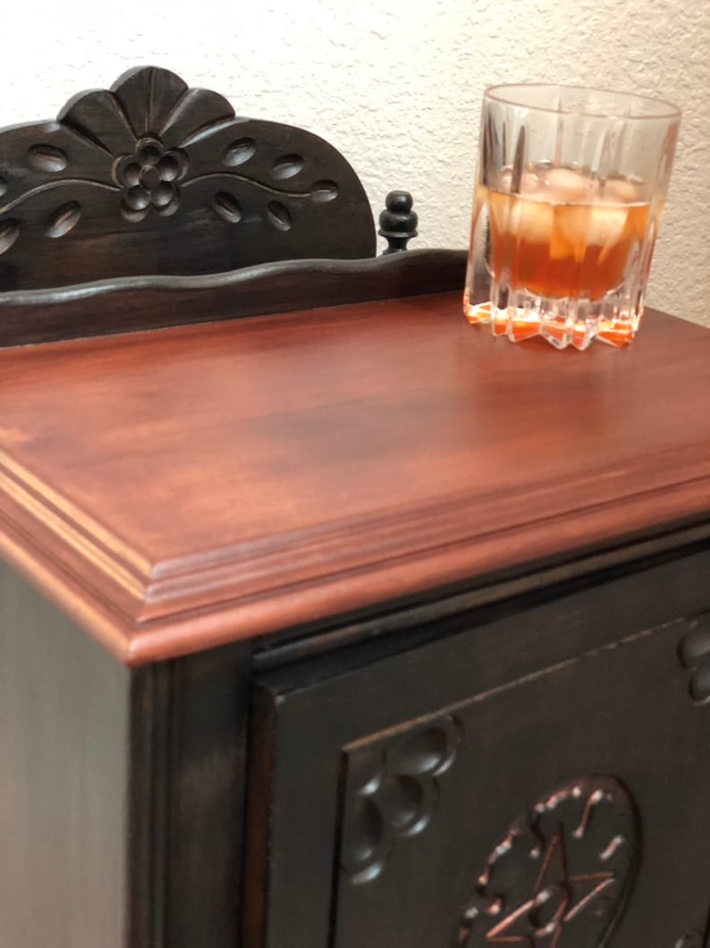 SOLD! Humidor for the Connoissuer DO NOT order!!