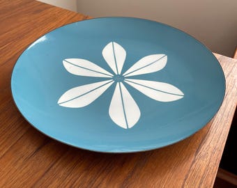 Cathrineholm Norway 'Lotus' enamel / enamelware platter in classic blue & white by Grete Prytz Kittleson / 12 inches