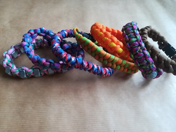 Handmade Mini Cobra Paracord Bracelet With Mini Snap Hook Clasp, 8 1/4  Wrist