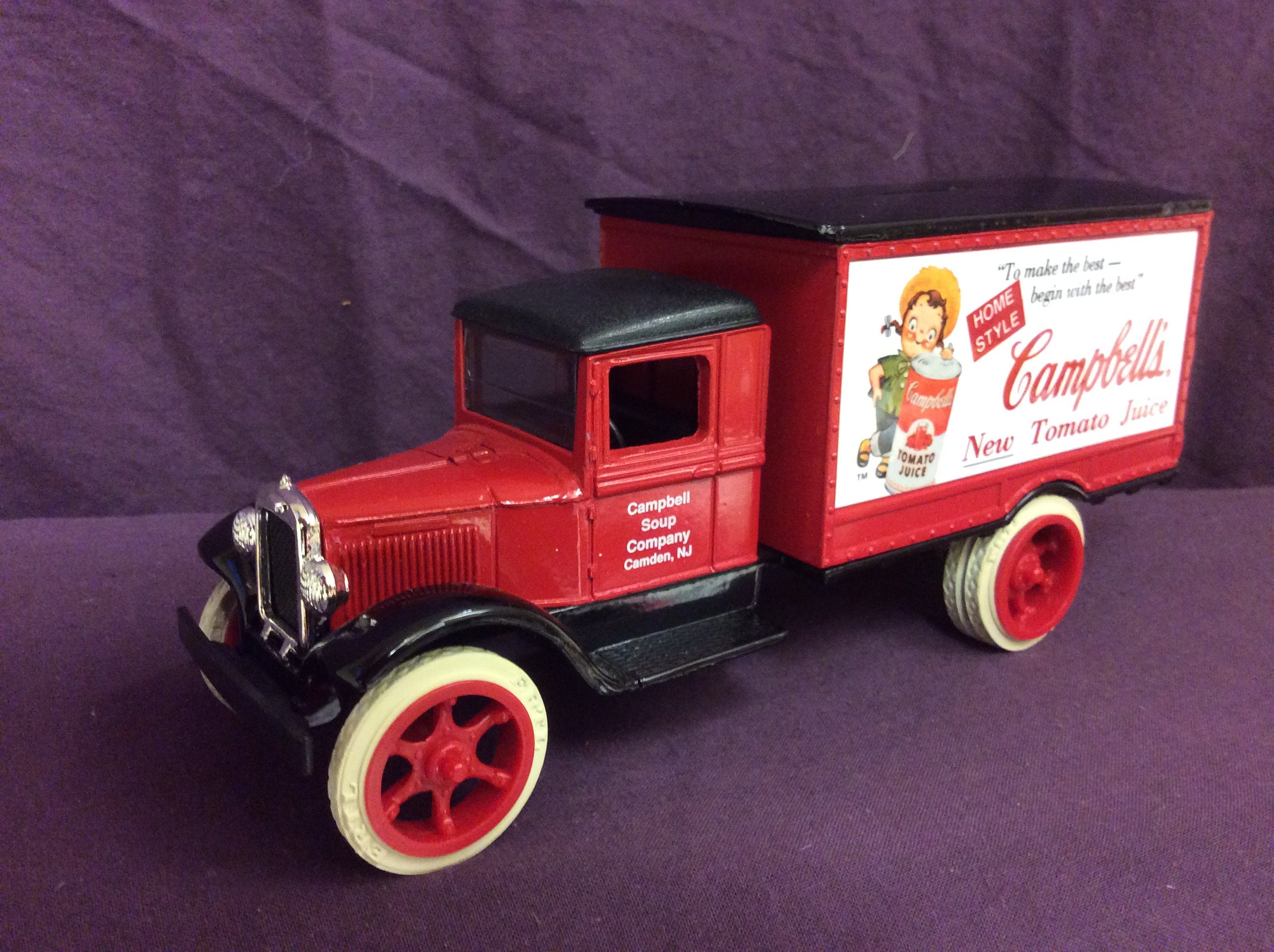 Ertl Company Die Cast Metal Campbell's Tomato Juice bank Inc. 