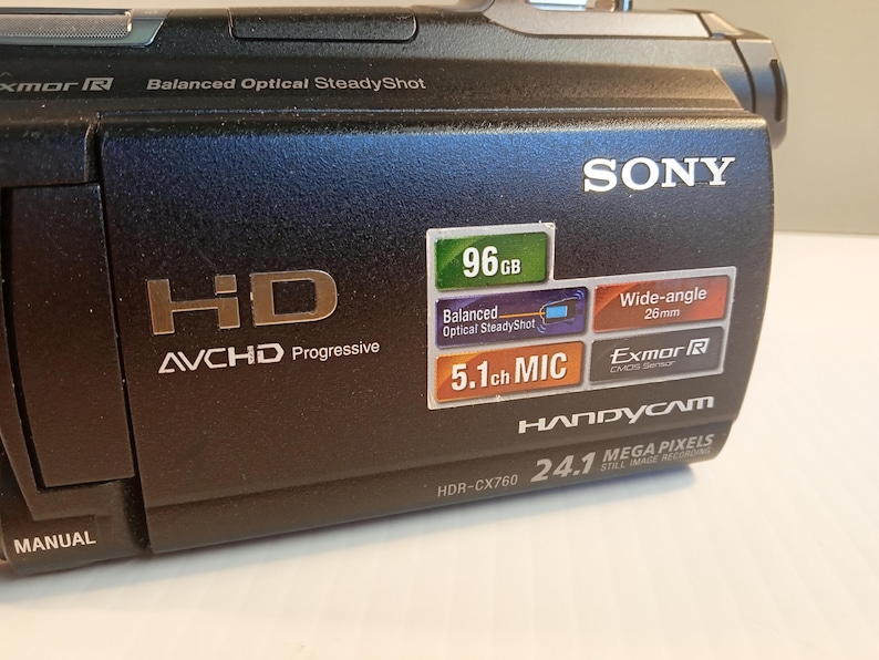 Sony HDR-CX760V - Thumbnail 3