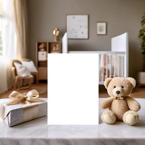 エレガントなベビーシャワー 5x7 招待状グリーティング カード モックアップ 4 枚パック。男の子と女の子の PNG 空白の白いカード テンプレート招待状モックアップのダウンロード
