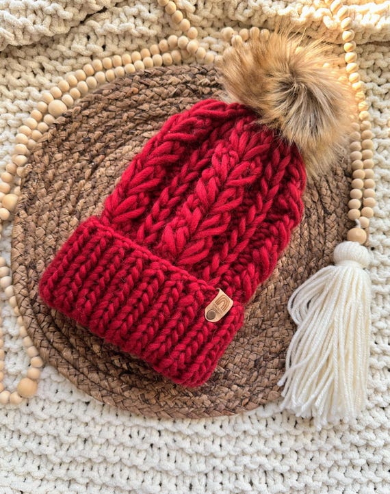 Hand Knit Peruvian Wool Chunky Beanie: Women display picture 3