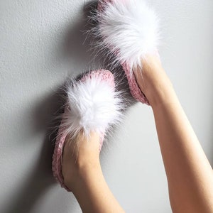 Wedding Gift, Bachelorette Party Gift, Fluffy Slippers for Women, Bridesmaids Proposal Gift Quiet Pink