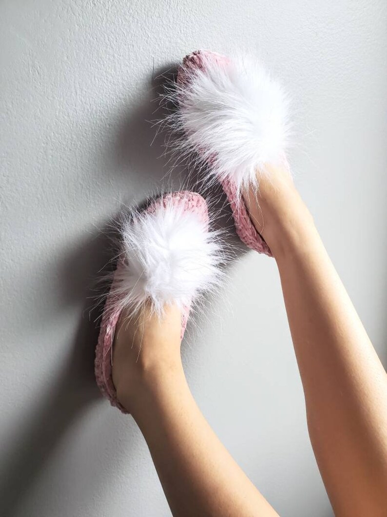 Wedding Gift, Bachelorette Party Gift, Fluffy Slippers for Women, Bridesmaids Proposal Gift Quiet Pink