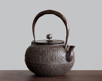 1150 ml / tetsubin met koperen deksel | Japanse gietijzeren waterkoker