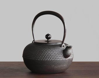1150ml / Japanese Vintage Cast Iron Kettle by Seiko Sato | Copper Lid  | Tetsubin