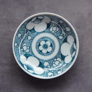 11cm / Old INBAN Small Plate | Japanese Antique Porcelain | Japanese Graphic | Retro Dish