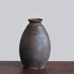 Rounded Sake Bottle | Japanese Bizen Pottery