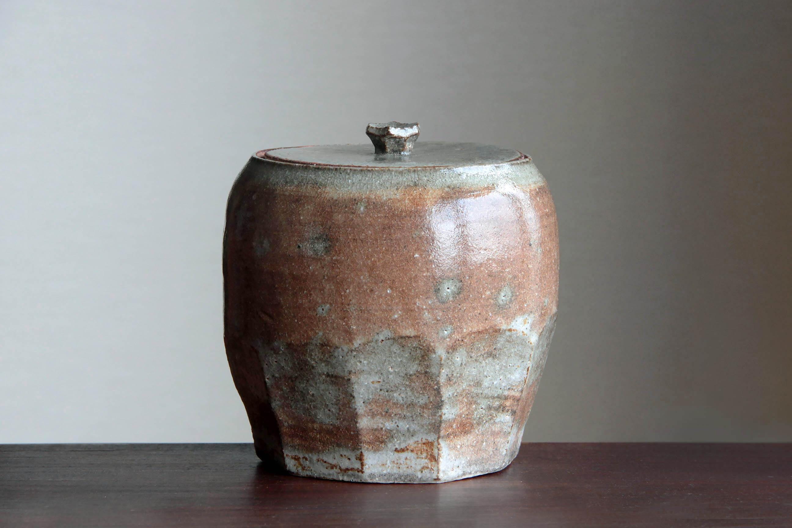 【備前焼 水指 ②】Bizen ware Mizusashi ( 送料無料！) 備前焼 水差 釜名有 （備前焼 水指・通販- 備前焼 宗兵衛窯