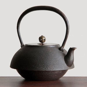1100ml / Japanese Cast Iron Kettle by Shojudo – Tetsubin
