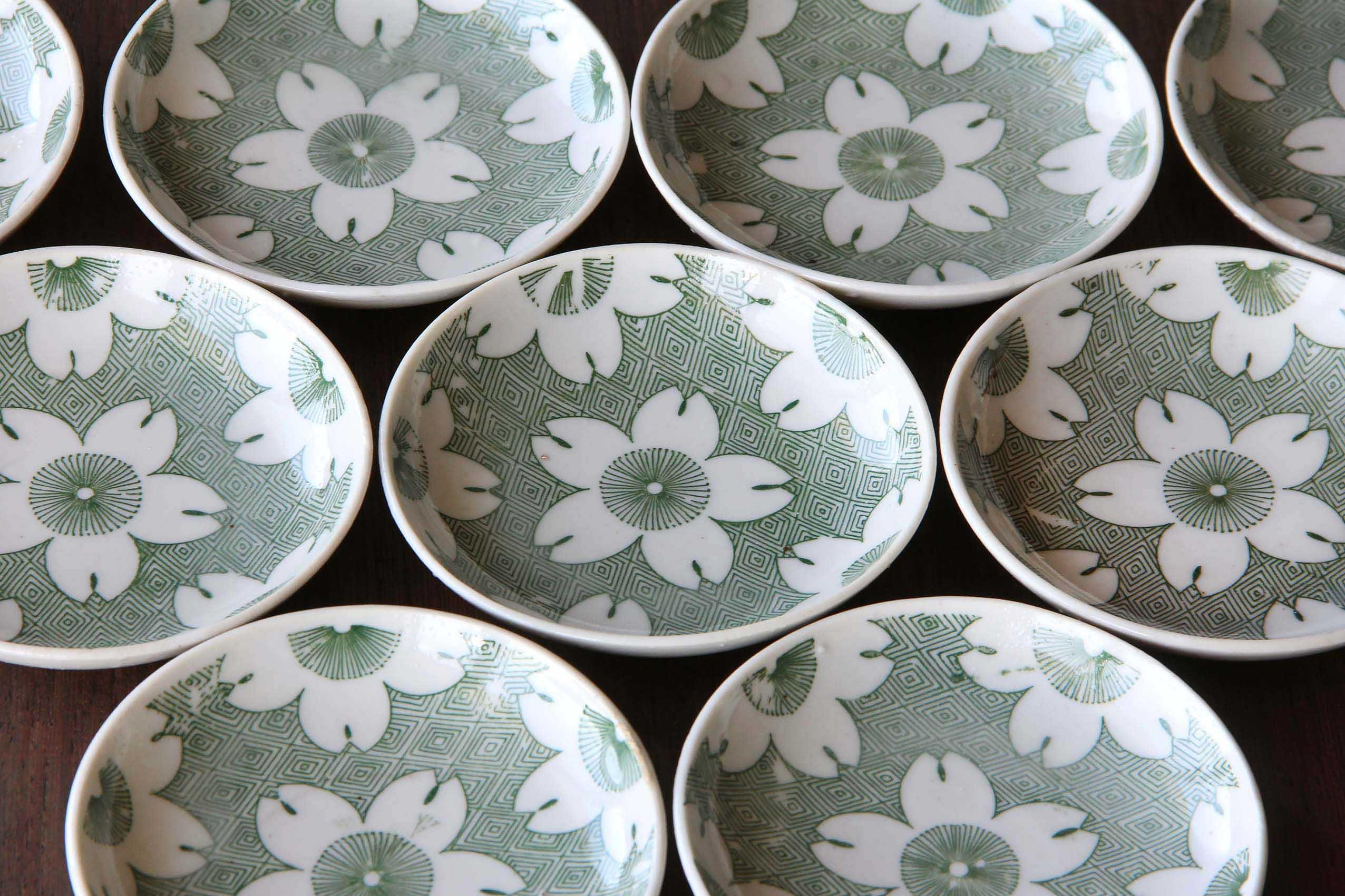 11.2cm / Antique Small Plate | Japanese Porcelain | Japanese