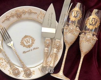 Gold White Wedding Flutes Cake Server Knife Plate for Wedding Cake and two Forks Personalized Wedding Glasses and Cake Server and Knife