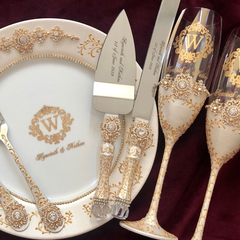 Wedding Cake Plate - Etsy