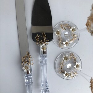 Personalized Wedding Flutes sand Cake Server Knife Gold Wedding Glasses Cake Server Set Gold Champagne Flutes Bride Groom glasses