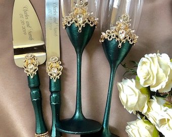 Personalized Wedding Flutes sand Cake Server Knife Gold Emerald Wedding Glasses And Cake Set Green Gold Champagne Flutes Bride Groom Glasses