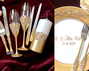 Gold Wedding Glasses Personalized Champagne Flutes Gold Unity Candle Set Gold Cake Server Knife Gold Plate and Forks Golden Wedding Gift