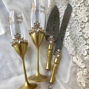 Personalized Wedding Flutes sand Cake Server Knife Gold Wedding Glasses Cake Server Set Gold Champagne Flutes Bride Groom glasses
