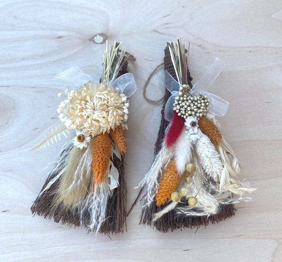 Build a Box - Fall Cinnamon Whisk with Dried Flowers - 6 inches Tall - Fall Cinnamon Whisk