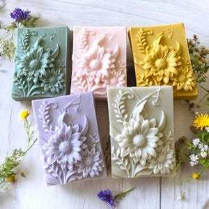Crea un articolo in scatola - Sapone ai fiori di campo - Sapone ai fiori di burro di karité - Scegli il tuo colore - Saponi originali