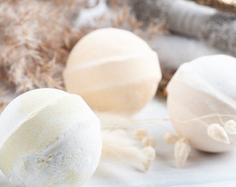 Build a Box Item - Oatmeal Milk & Honey Bath Bomb