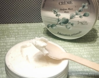 Déodorant crème naturel au bicarbonate de soude.