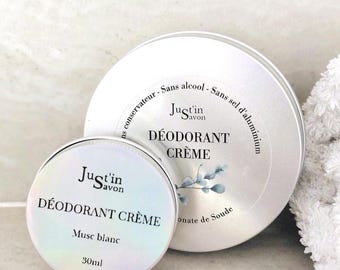 Natural cream deodorant, with baking soda, white musk fragrance.