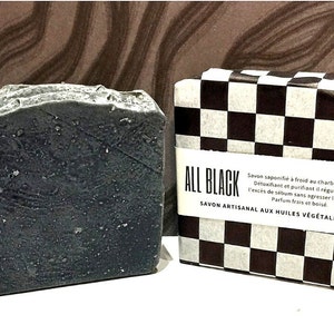 Activated charcoal soap, handmade soap, purifying soap, detoxifying soap. Uni noir