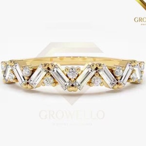 Baguette Diamond Ring Baguette Moissanite Diamond Wedding Ring in 14K Solid Gold Alternating Baguette Round Diamond Ring Lab Grown Ring.