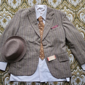 Giacca sportiva in tweed a righe anni '50 – Revers a tacca, giacca da uomo in lana pesante beige bordeaux, taglia 40R, vestibilità ampia.