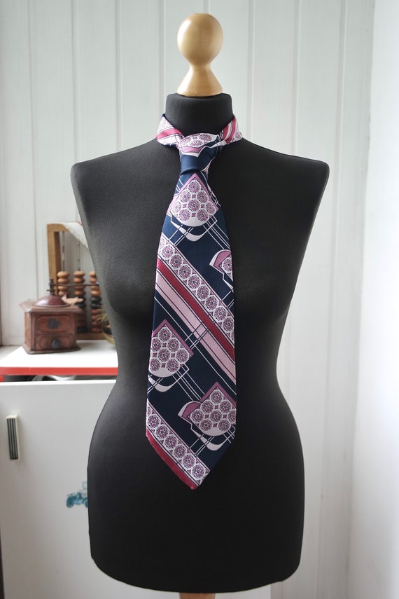 Colorful 70s Kipper Tie | Extra Wide Necktie | Flo