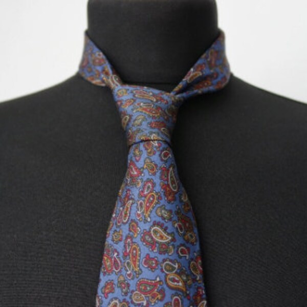 necktie floral