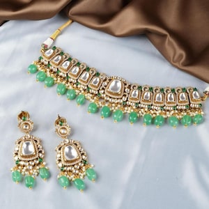 Kundan Polki Necklace with Earrings-Indian Jewellery-Pakistani Jewellery-Indian Choker-Green Beads Necklace-Green Victorian Style Necklace