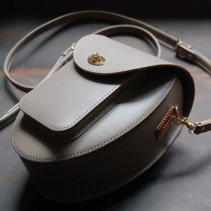 2-Wege Ledertasche Schnittmuster/Ledertaschen Schnittmuster/PDF digital Schnittmuster/mit Videoanleitung/mit Stanzmarkierung(3.85 mm)/A4 Letter
