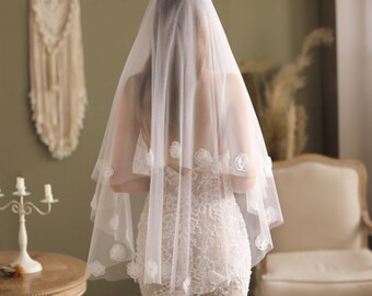 Two Layer 3D Floral White Bridal Wedding Veil, Lace Veil With Comb