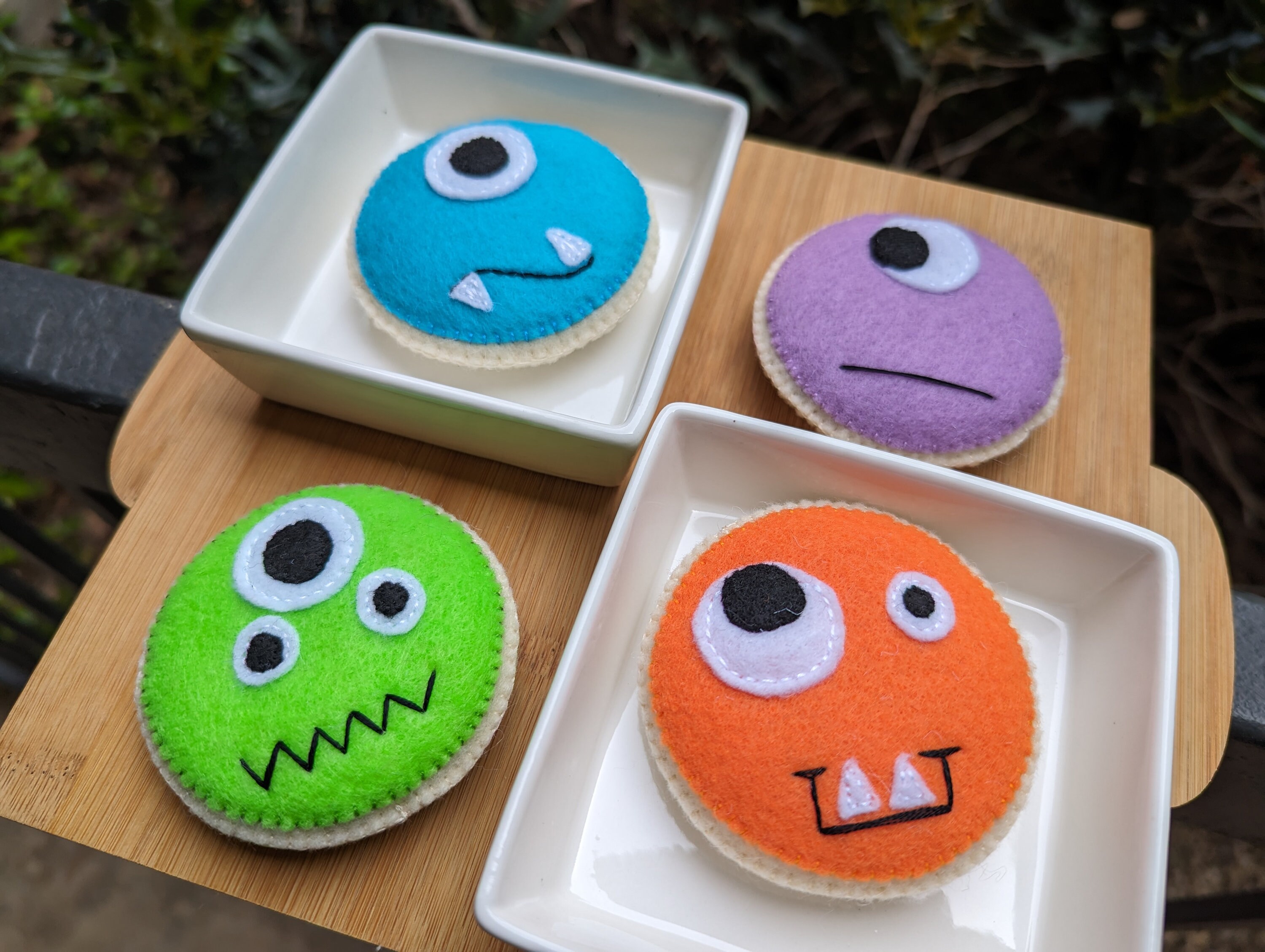 Handmade felt pretend play felt cookies/Set of 4 cookies