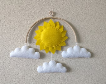 Sun wall hanging/Nursery decorations/Felt sun and clouds/sun mobile