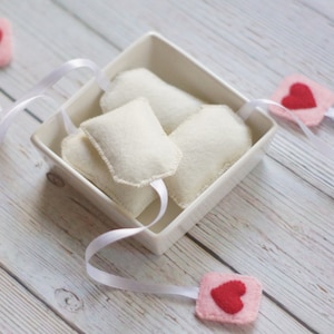 Handmade play felt tea bags/Set of 4 tea bags