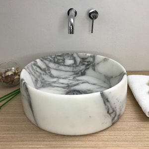 Arabescato Marble Round vessel sink, 100% made in Italy