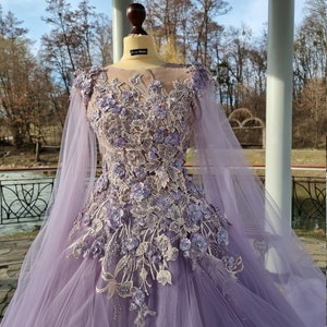 Custom Couture Purple Wedding Gown Iris Tulle Dress with 3D Flowers Beading Lace 画像 10