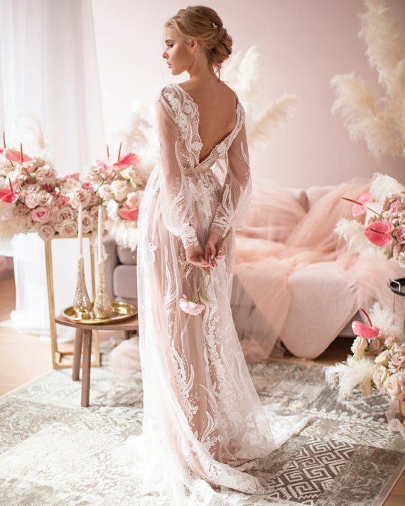 bohemian modest wedding dresses