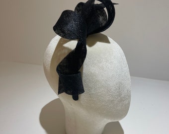 Tocado negro (India) disponible en diferentes colores.